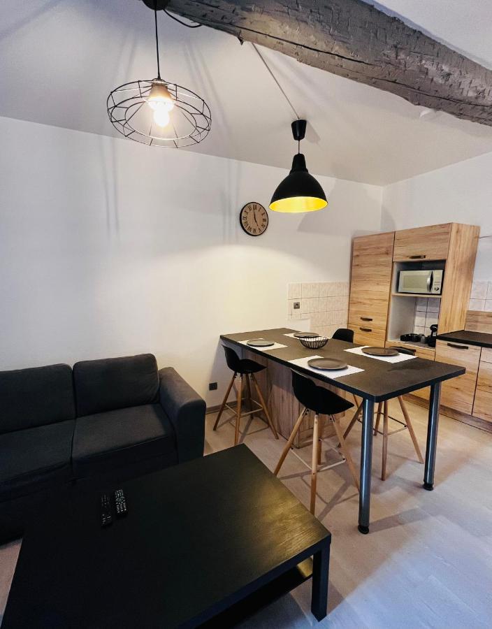 Appartement T2 Dans Le Centre Ville De Carcassonne Esterno foto