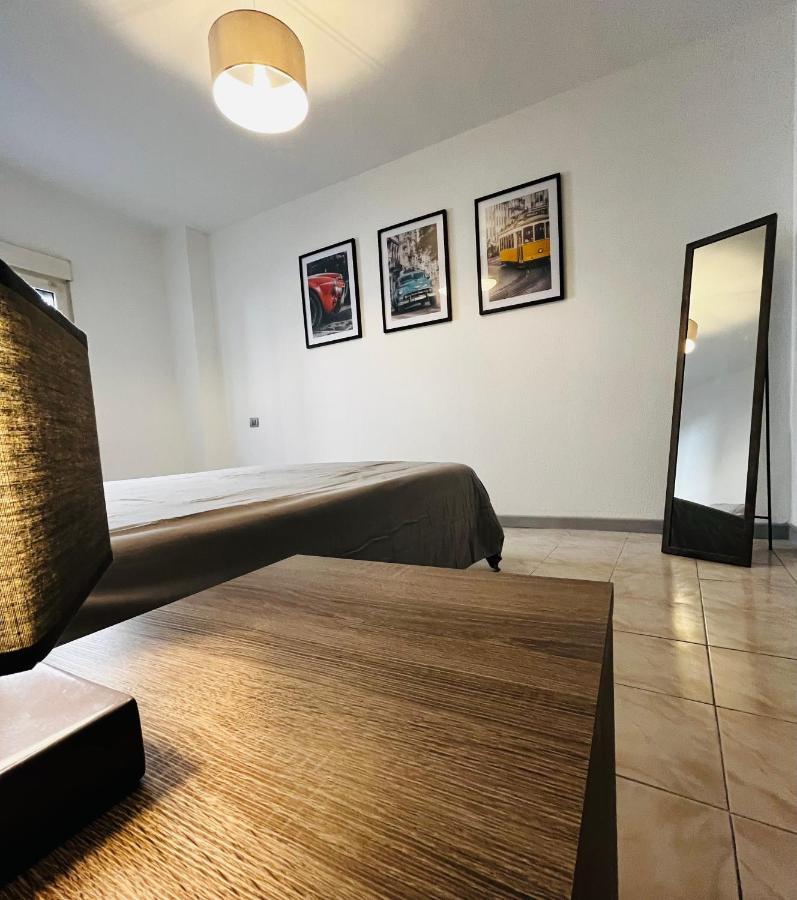 Appartement T2 Dans Le Centre Ville De Carcassonne Esterno foto